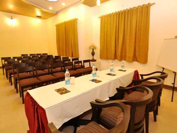 Hotel Suman Paradise Nainital Exterior foto